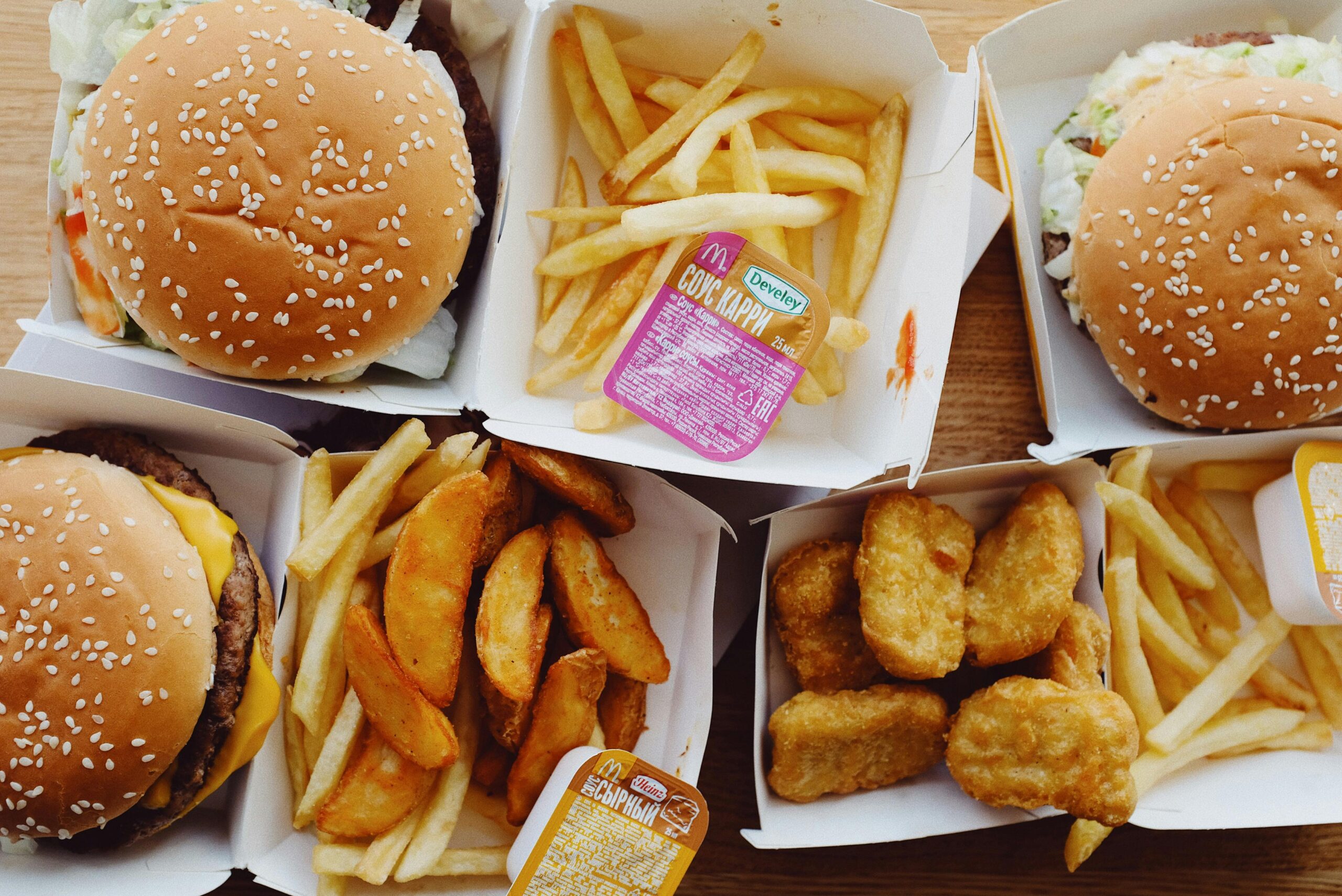 Cheap Junk Foods Draw Shoppers Even as Fresh Produce Prices Climb