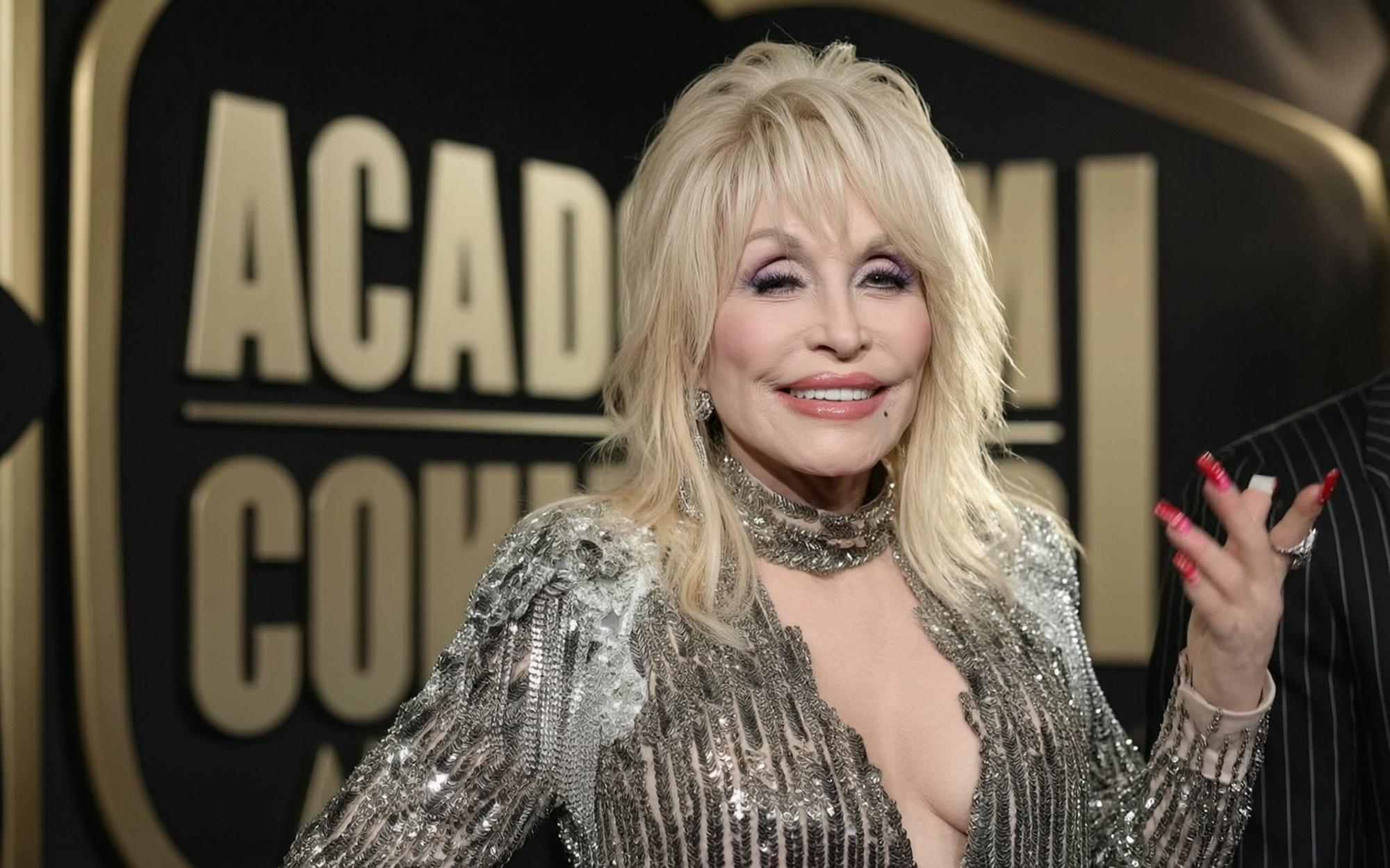 Dolly Parton’s Private Cancer Battle Highlights Why Some Patients Keep Diagnoses Quiet