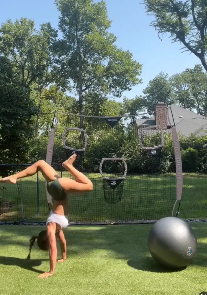 Jessie James Decker Reveals Why She is Downsizing Her Very Large Breast Implants