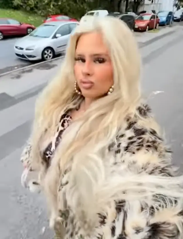 University Lecturer Fires Back at ‘Disgusting’ Men Behind ‘Blonde Bimbo’ Abuse